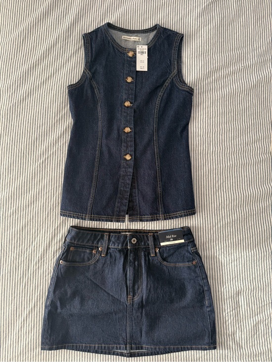 Abercrombie & Fitch Other - Abercrombie & Fitch Dark Denim Mid-Rise Denim Set